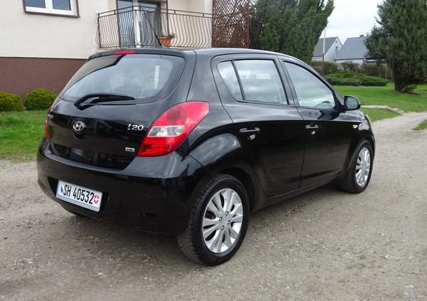 Hyundai i20 cena 13700 przebieg: 184500, rok produkcji 2009 z Zabłudów małe 121